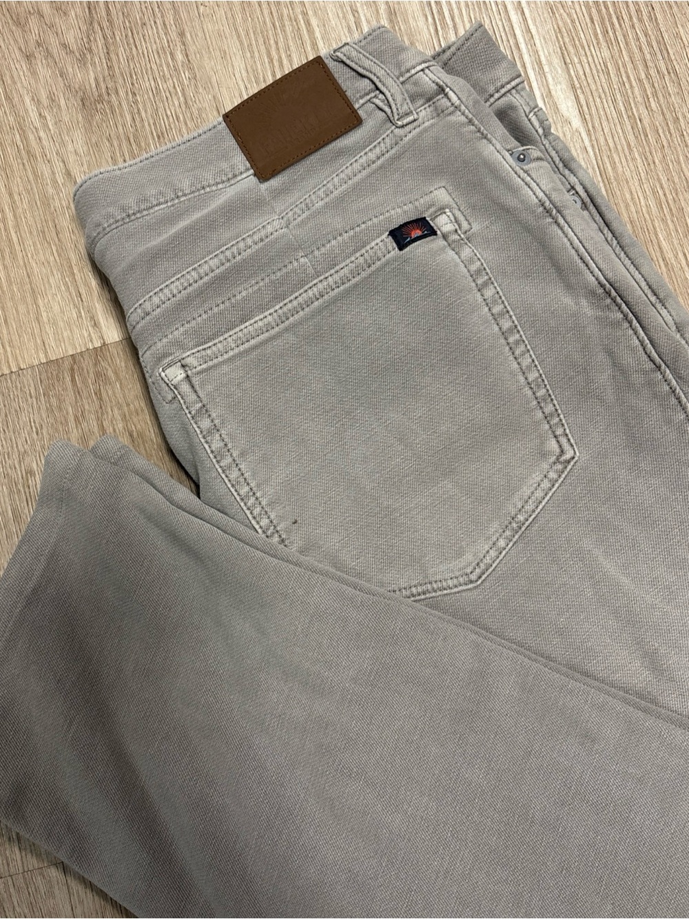 Faherty Brand 5-Pocket Pants Mens 36x32 (fits 36x30)Gray Straight Leg Stretch